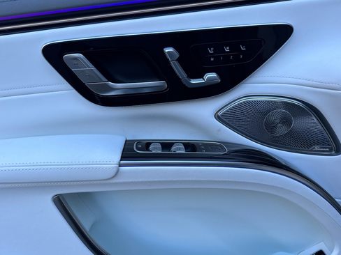 New 2025 Mercedes-Benz Maybach EQS 680 4MATIC image 13
