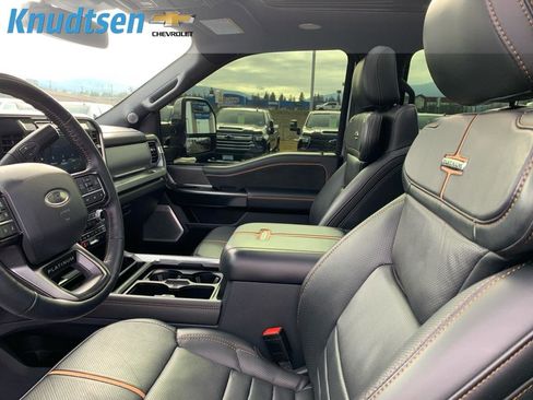 Used 2024 Ford F350 Platinum image 19