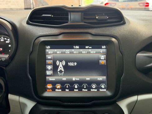 Used 2022 Jeep Renegade Limited w/ Sun, Sound & Wheels Group AWD/4WD image 14