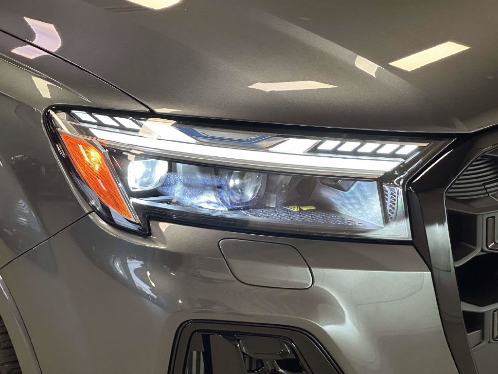 Used 2026 Audi SQ7 Prestige AWD/4WD image 11