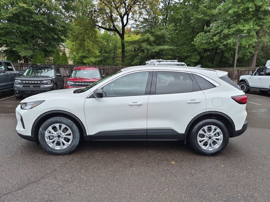 Certified 2023 Ford Escape Active AWD/4WD image 6