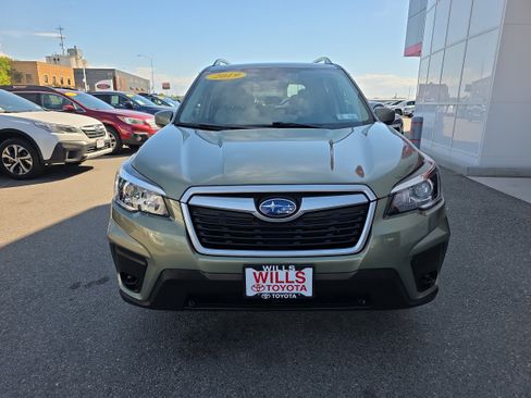 Used 2019 Subaru Forester Premium AWD/4WD image 5