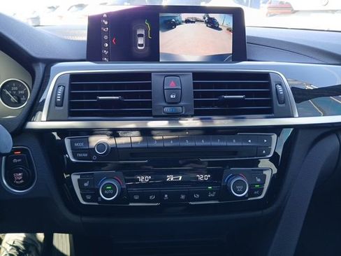 Used 2019 BMW 440i Coupe w/ M Sport Package image 18