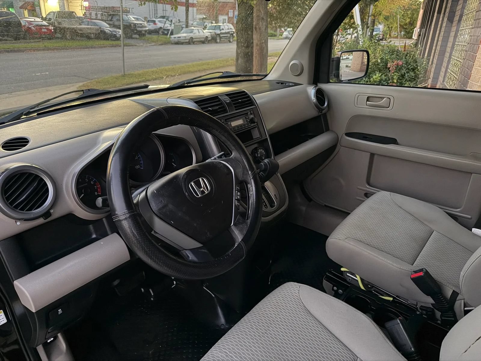 Used 2011 Honda Element LX image 12