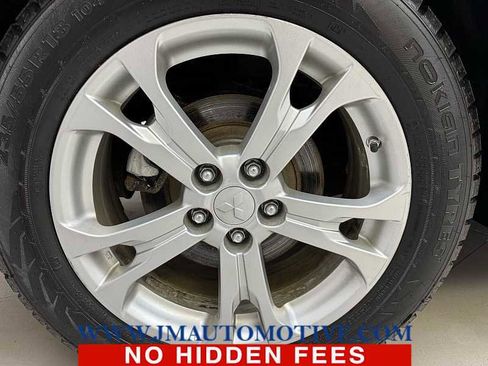 Used 2015 Mitsubishi Outlander SE AWD/4WD image 9