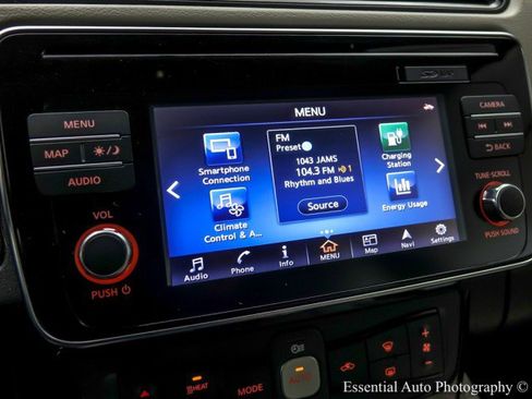 Used 2018 Nissan Leaf SL image 19