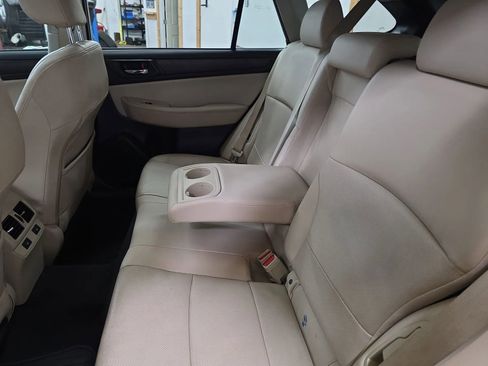 Used 2017 Subaru Outback 2.5i Limited w/ Popular Package #5 image 26