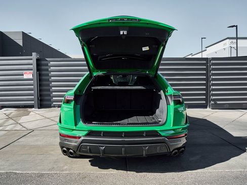 Used 2024 Lamborghini Urus Performante image 24