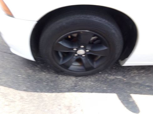 Used 2014 Dodge Charger SE RWD image 34