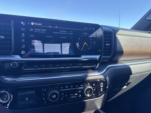 Used 2024 Chevrolet Silverado 1500 High Country image 20