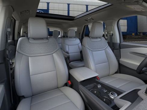 New 2026 Ford Explorer Active image 10