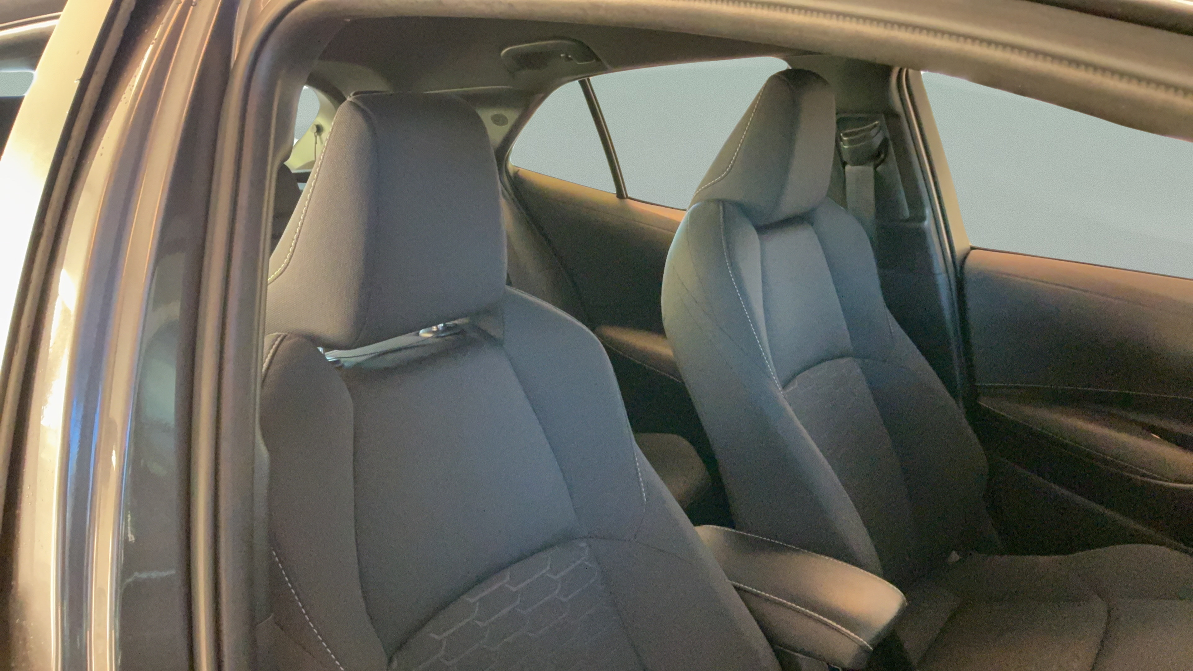 Certified 2025 Toyota Corolla SE FWD image 29