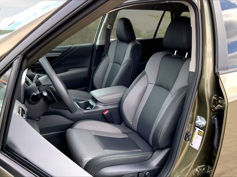 Used 2025 Subaru Outback Onyx Edition image 20