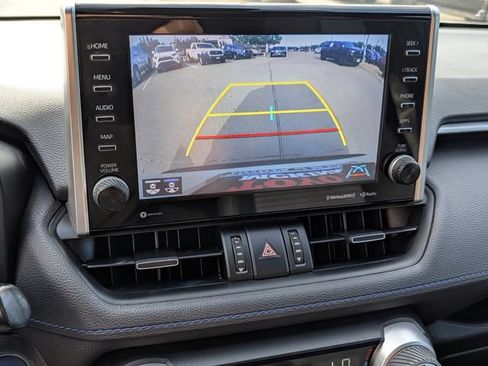 Used 2022 Toyota RAV4 XSE AWD/4WD image 18