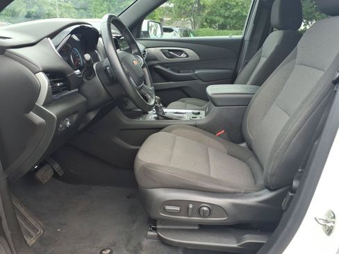 Used 2023 Chevrolet Traverse LT FWD image 21
