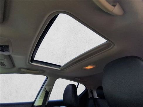 Used 2015 Lexus CT 200h FWD image 14