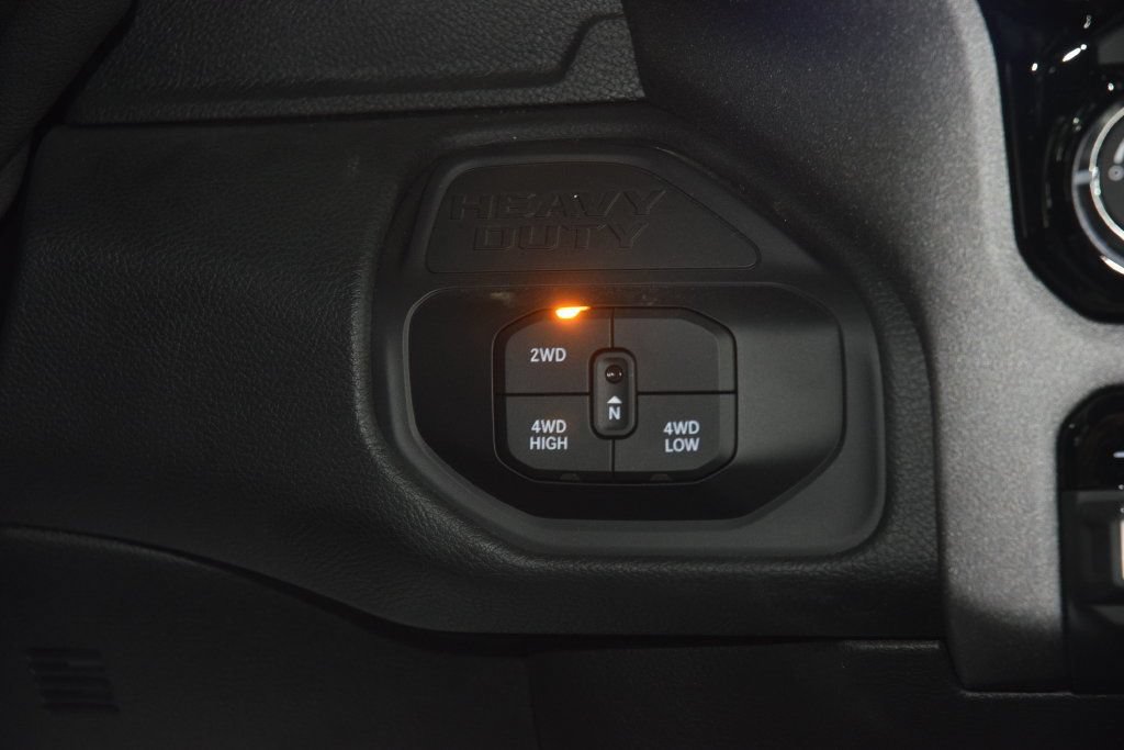 Used 2026 RAM 5500 Tradesman w/ Chrome Appearance Group AWD/4WD image 23
