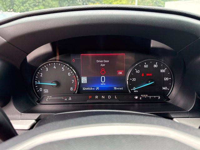 Used 2023 Ford Explorer XLT w/ Equipment Group 202A AWD/4WD image 12