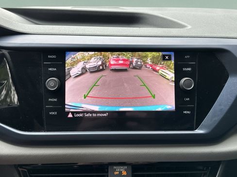 Used 2022 Volkswagen Taos SE FWD image 23