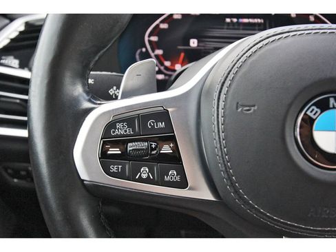 Used 2020 BMW X7 M50i AWD/4WD image 16