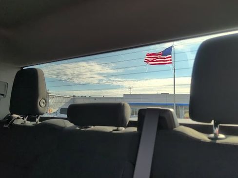 Used 2020 Chevrolet Silverado 1500 Custom w/ Custom Convenience Package image 35