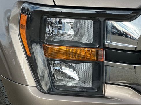 Used 2023 Ford F150 XLT image 42