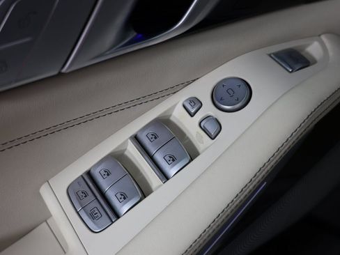 Used 2021 BMW ALPINA XB7 AWD/4WD image 25