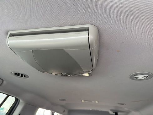 Used 2015 GMC Yukon XL SLE w/ Convenience Package AWD/4WD image 22