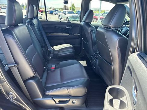 Used 2020 Honda Pilot Black Edition image 24