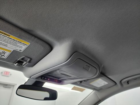 Used 2019 Chevrolet Equinox LT image 13