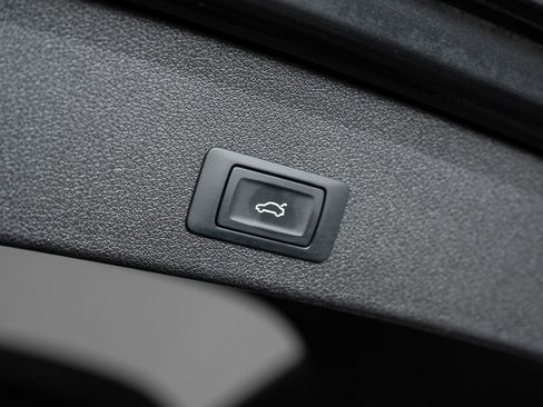 Used 2014 Audi SQ5 Prestige image 21