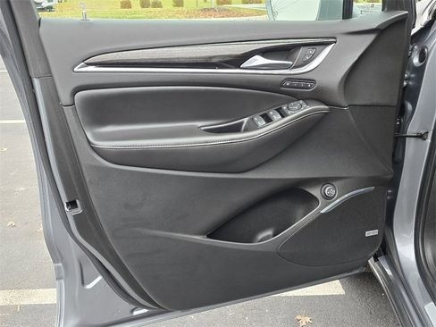 Used 2020 Buick Enclave Avenir w/ Avenir Technology Package image 11