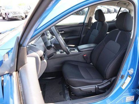 Used 2024 Nissan Sentra SV FWD image 8