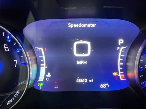 Used 2022 Chrysler Pacifica Pinnacle AWD/4WD image 39
