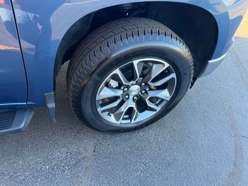 Used 2024 Chevrolet Silverado 1500 LT image 32