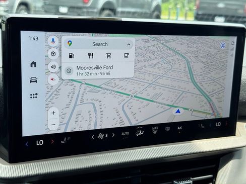 New 2025 Ford Explorer Active image 10