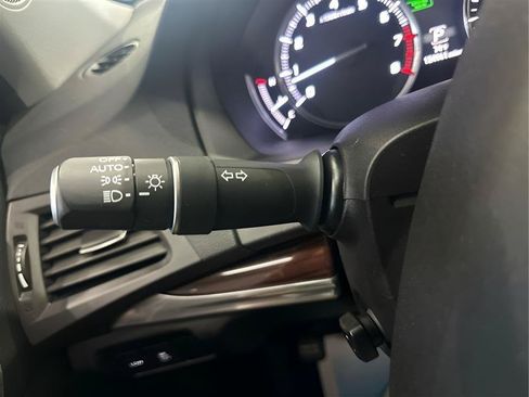 Used 2015 Acura MDX SH-AWD w/ Technology Package image 12