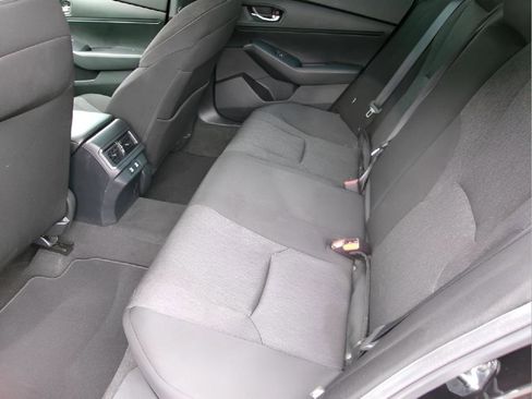 Used 2025 Honda Accord LX image 9