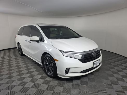 Used 2023 Honda Odyssey Elite image 7