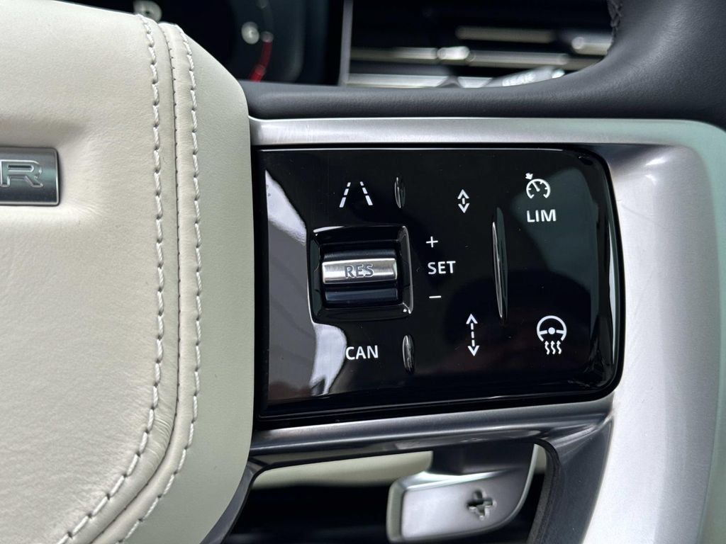 Used 2023 Land Rover Range Rover SE AWD/4WD image 28
