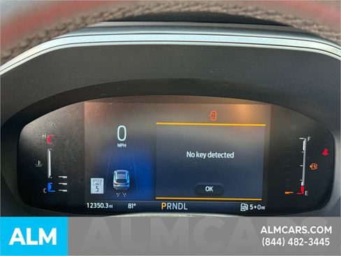 Used 2023 Ford Escape SE image 32