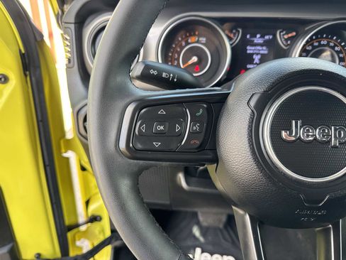 Used 2023 Jeep Wrangler Sport image 22