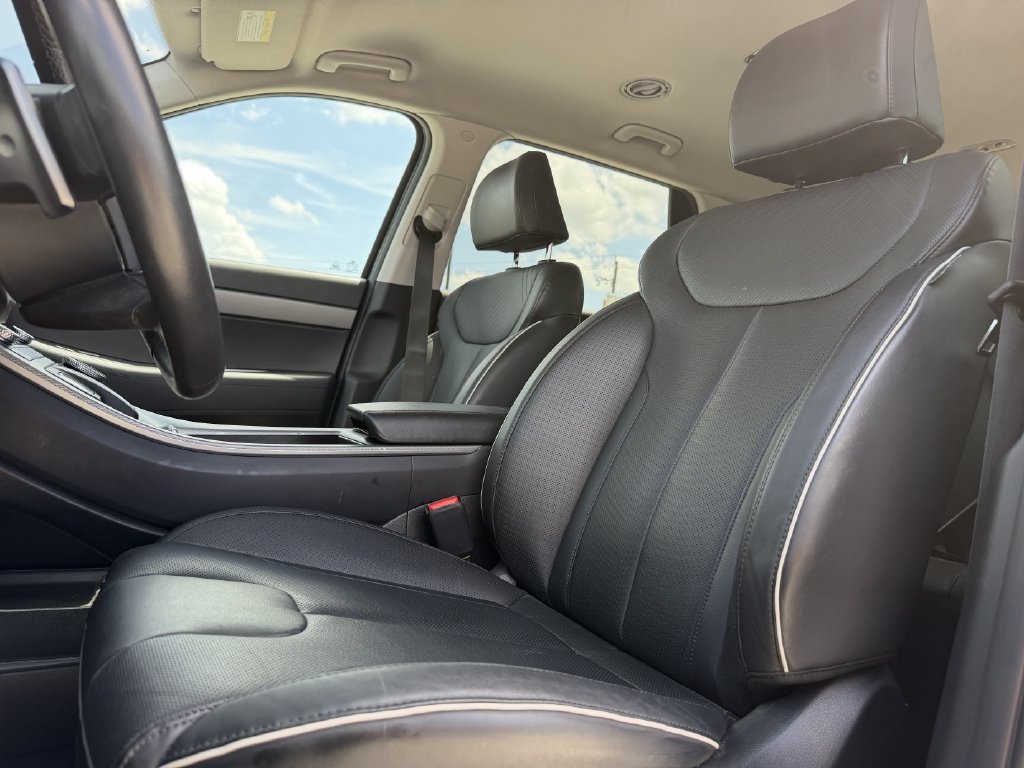 Used 2025 Hyundai Palisade SEL FWD image 12