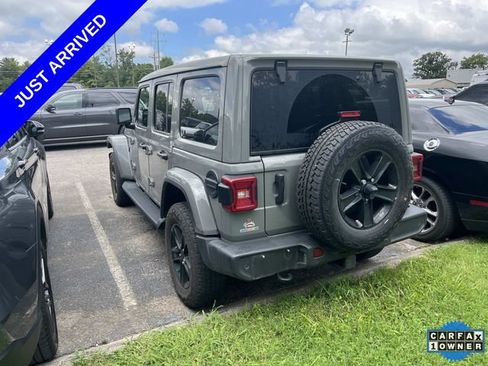 Used 2021 Jeep Wrangler Unlimited Sahara AWD/4WD image 5