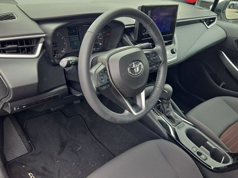 Used 2023 Toyota Corolla SE FWD image 9