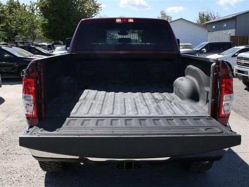 Used 2024 RAM 2500 Big Horn AWD/4WD image 30