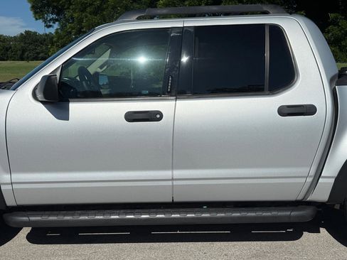 Used 2010 Ford Explorer Sport Trac XLT RWD image 39