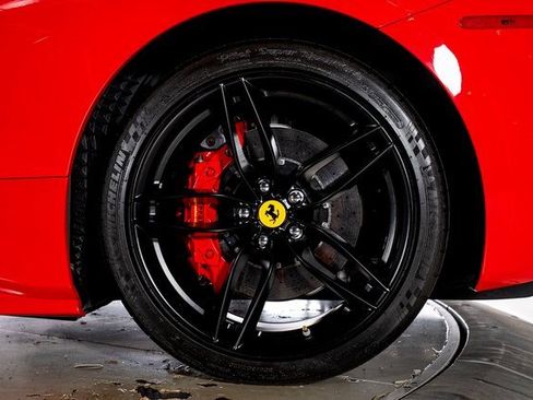 Used 2017 Ferrari 488 GTB image 18
