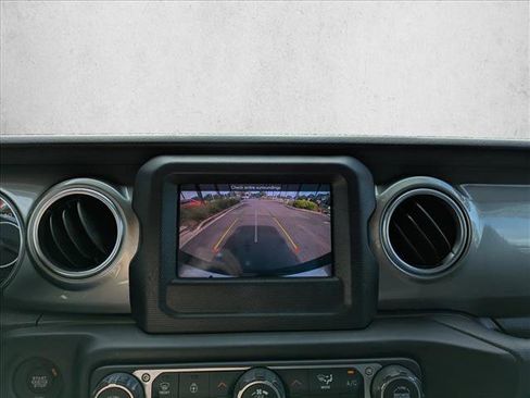 Used 2021 Jeep Wrangler Unlimited Sahara w/ Cold Weather Group image 14