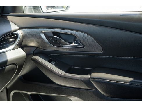 Used 2022 Chevrolet Traverse Premier w/ Redline Edition FWD image 21